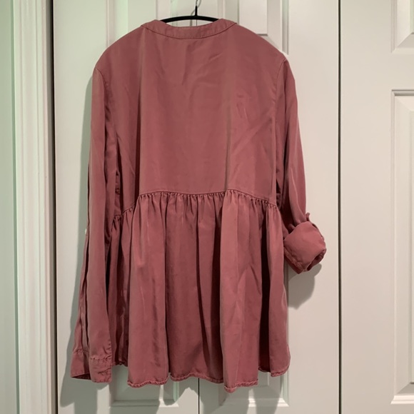 Harper Ruffle Button-up Blouse - Picture 6 of 6